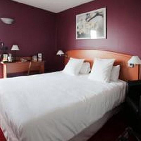 Sky Hotel Goussainville Charles De Gaulle Rum bild